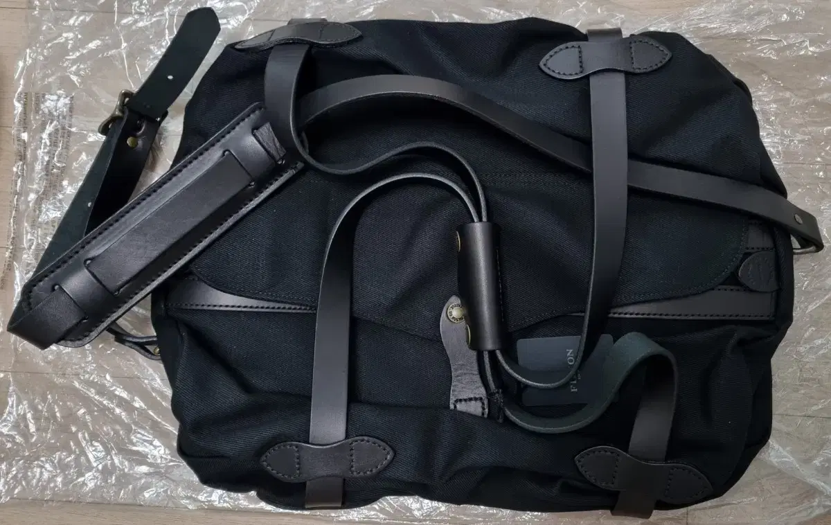 [FILSON] 필슨 Small Duffel Bag Black (새상품)